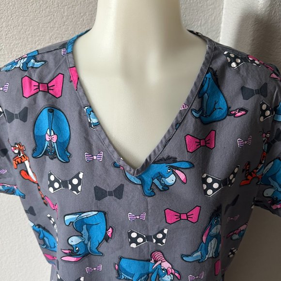 Disney Eeyore Tigger Piglet Healthcare Worker Scrub Shirt Size M - Picture 2 of 4
